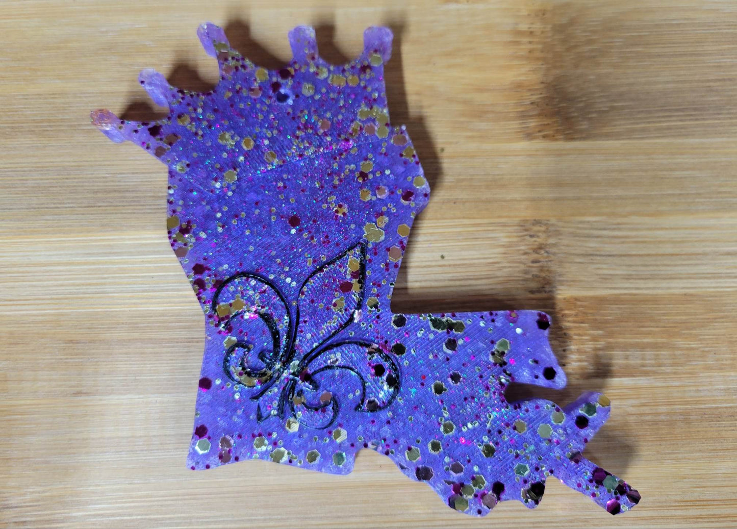 Louisiana crown and fluer de lis