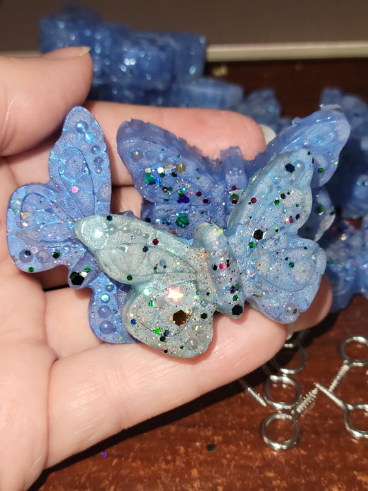 Butterfly vent clip box