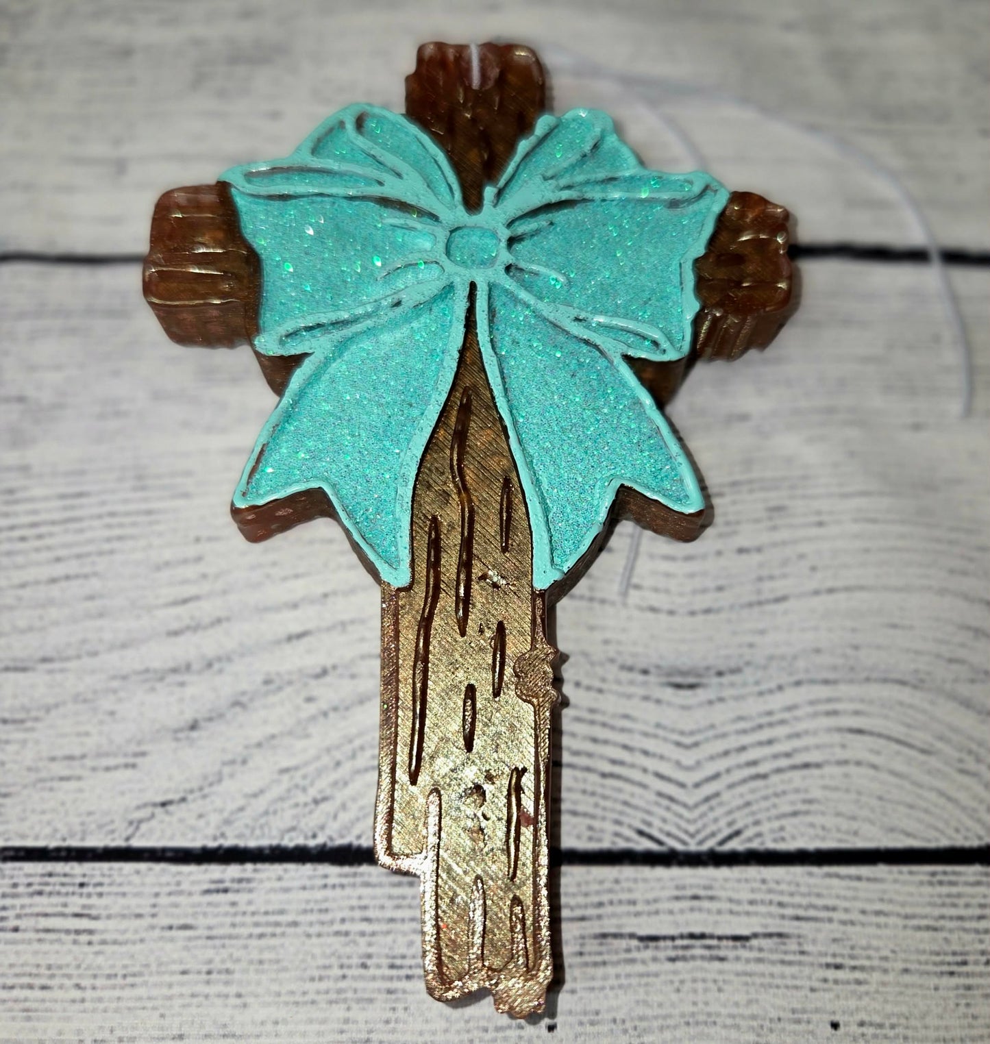 Cross with bow- bow color can be changed otherwise will be random