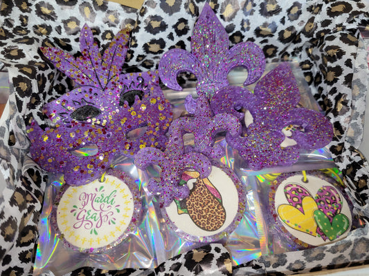 Mardi Gras Vendor Box